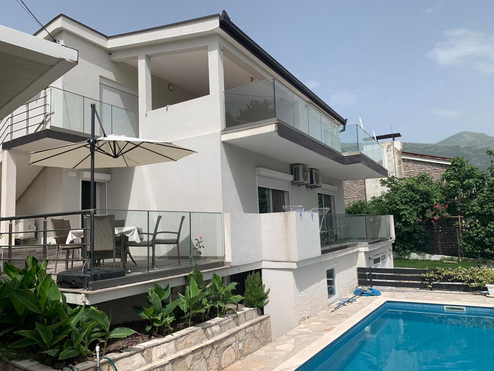 Dandan Sutomore Apartment *